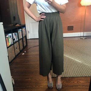 Size 5W Stuart Weizman Peep Toe Heels